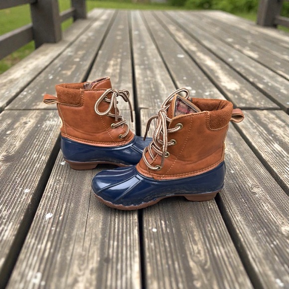 Adrienne Vittadini Bambini Unisex Brown and Navy Flannel Lined Winter Duck Boots - Picture 3 of 7